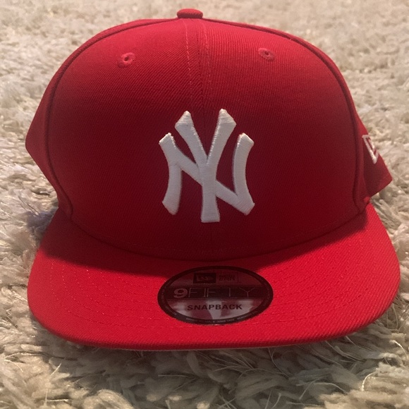 New Era New York Yankees Red Snapback 950 - Picture 5 of 7